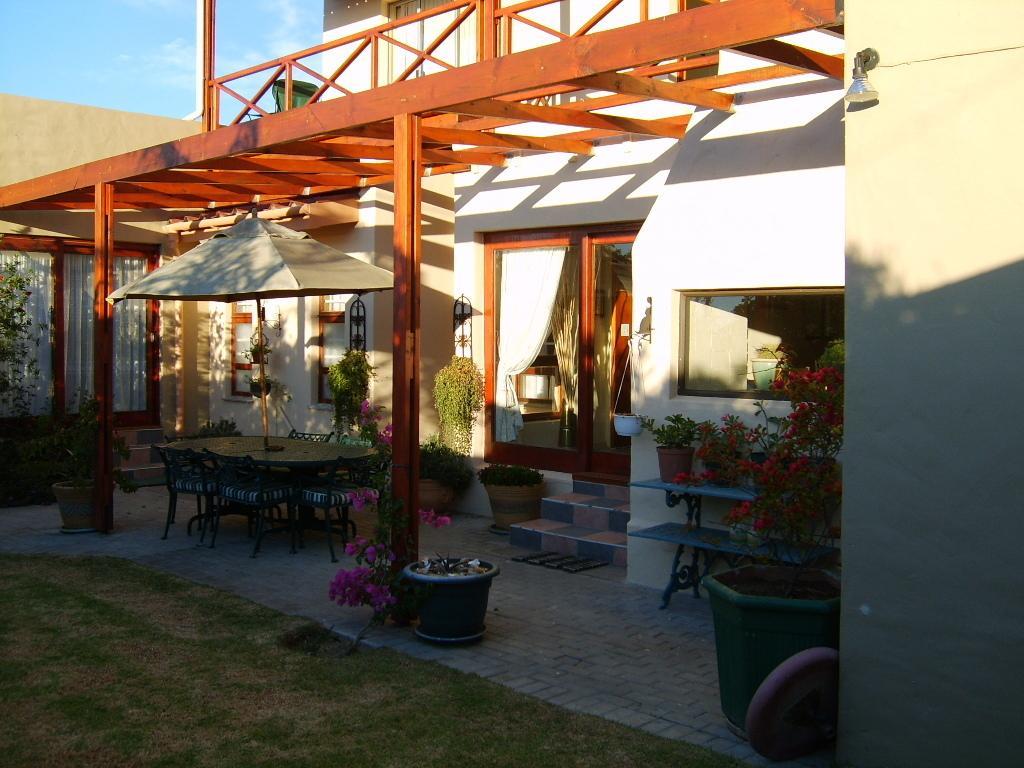 Sir Lambert'S Guesthouse Lambertʼs Bay Εξωτερικό φωτογραφία